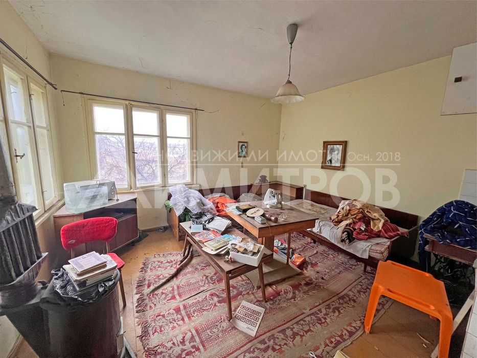 Продава се Къща в Нови пазар - 174 кв.м за 258 €/кв.м - Снимка #12