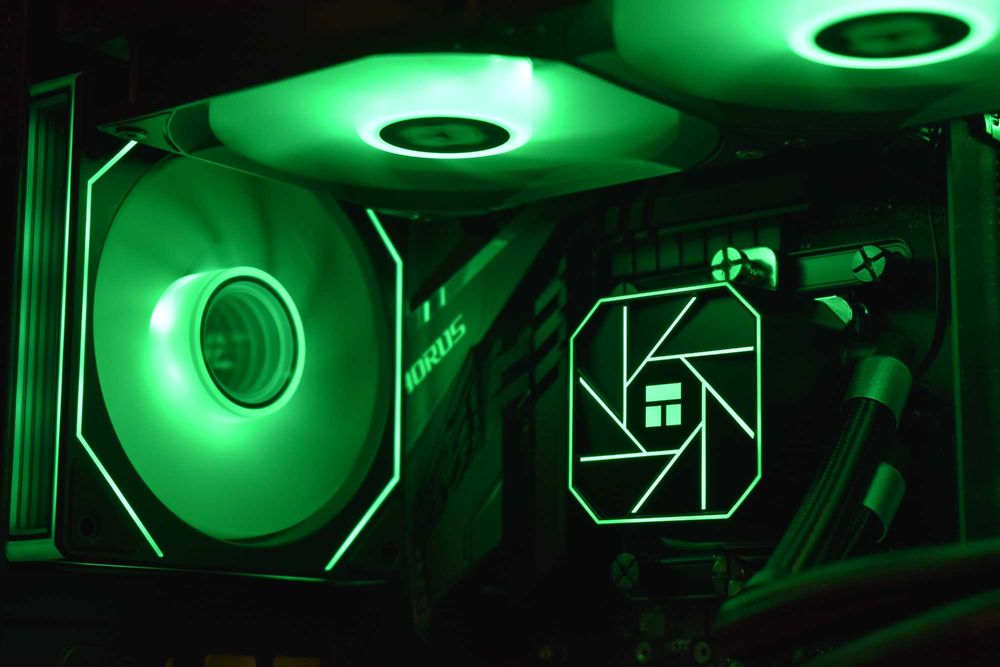 Геймърски Компютър Intel i9 9900KS | Rtx 3070 | 16GB ram | 512GB Ssd |