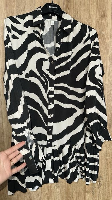 Дамска роккля зара