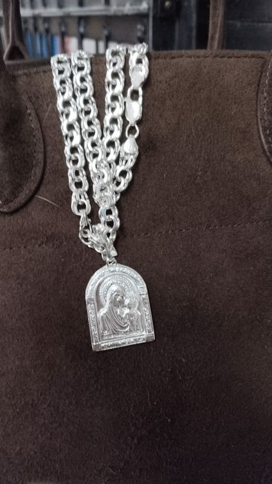 Продам цепь с подвеской