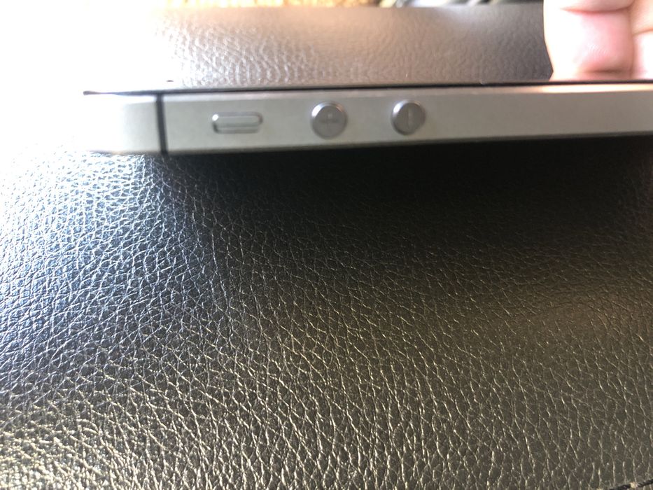 Айфон 5 s новый