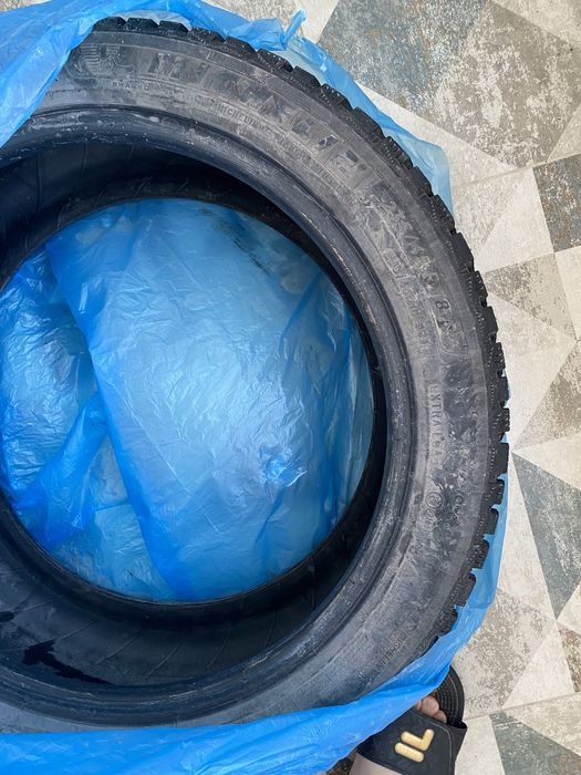 Продам зимние шины