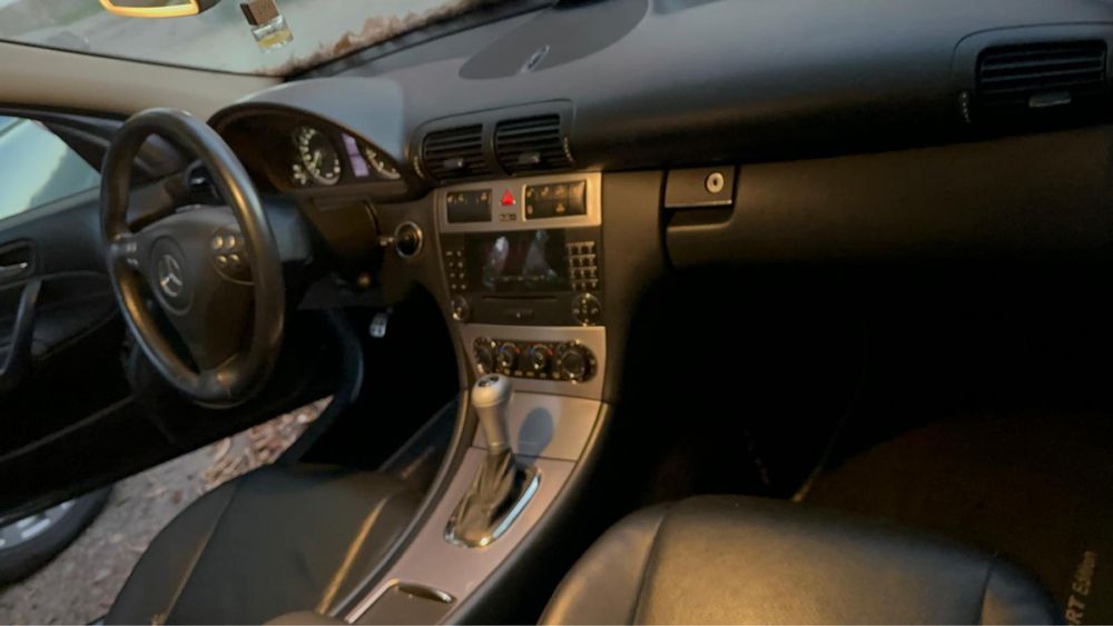 W203 цешка привозные запчасти.