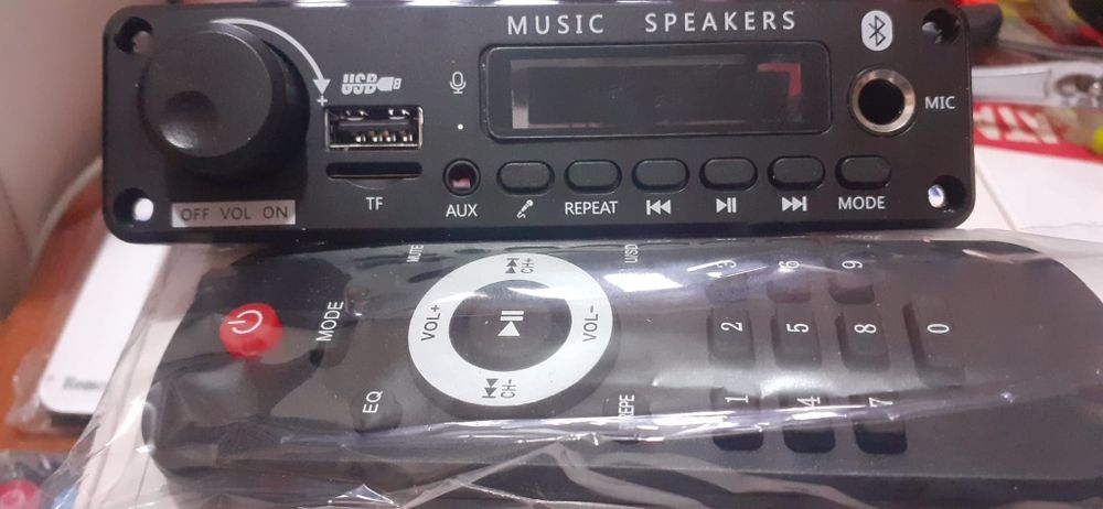 Amplificator 2x25w cu bluetooth,radio, usb, sd, telecomanda, 12v