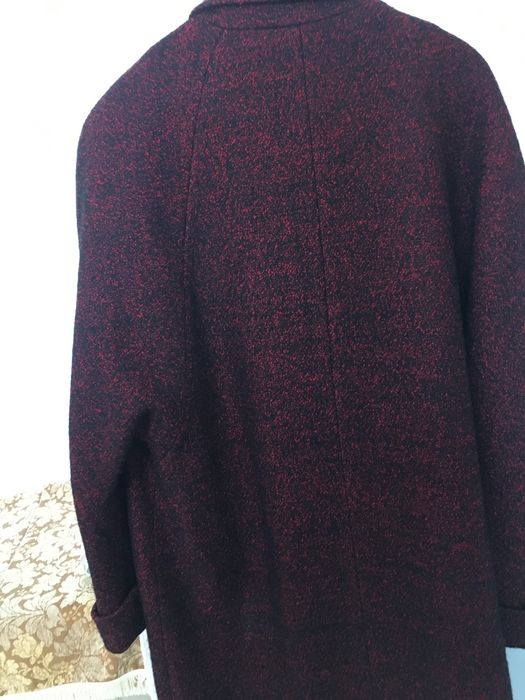 Продам пальто демисезонное