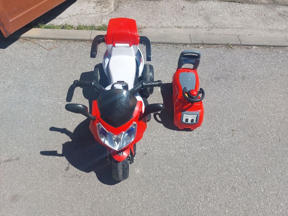 Акумулаторен мотор