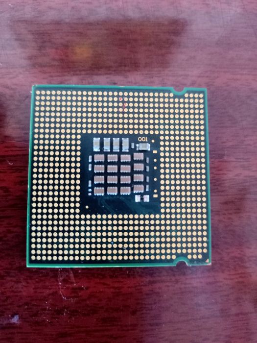 Продаю процессор Intel Pentium 4 631 (3.0 GHz, LGA 775).
Состояние неи