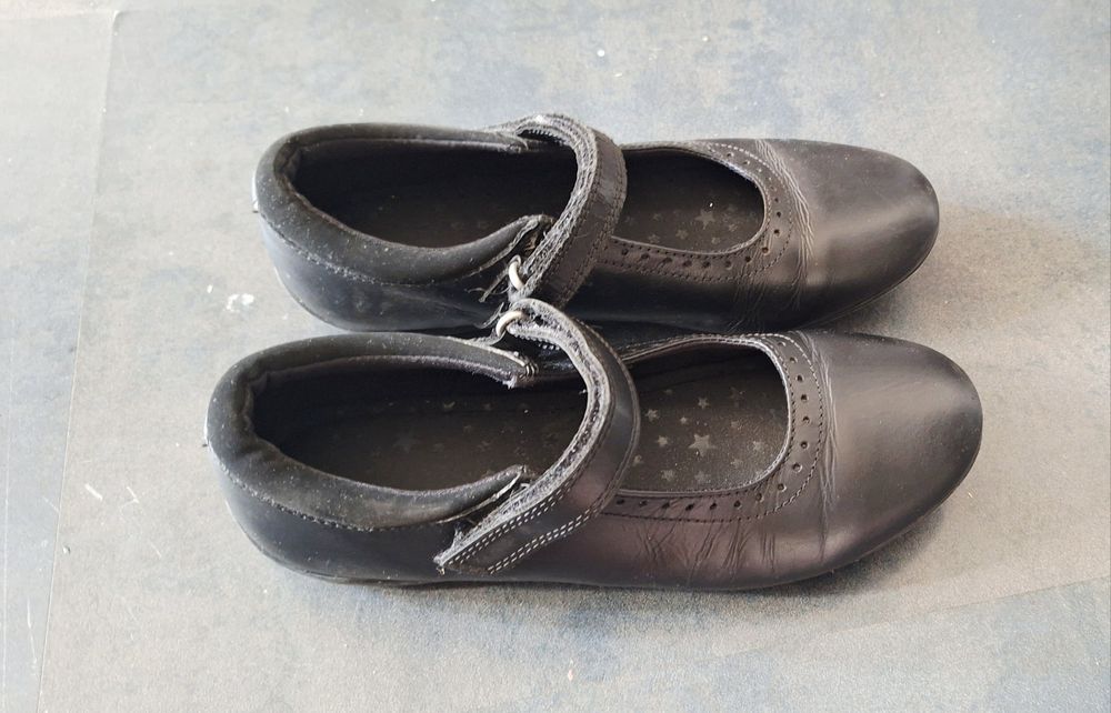 Pantofi fete din piele, marime 35,5