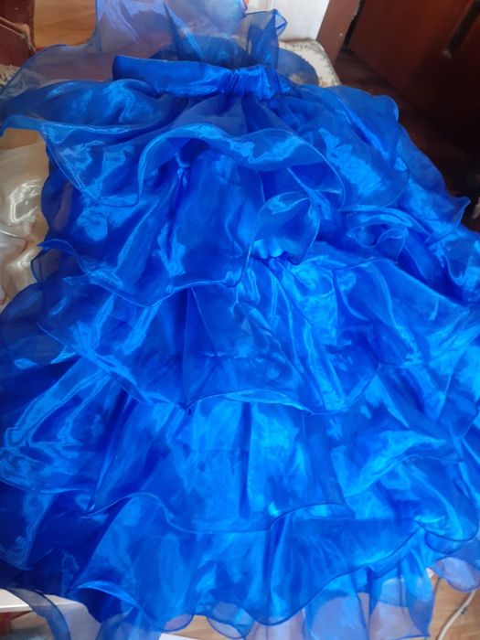 Платье праздничное