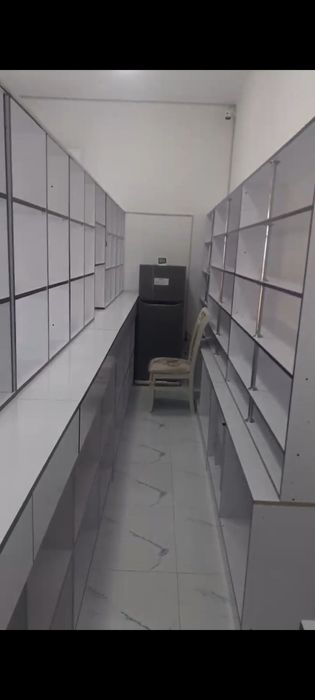Savdo dokoni yoki Dorixona uchun mebel