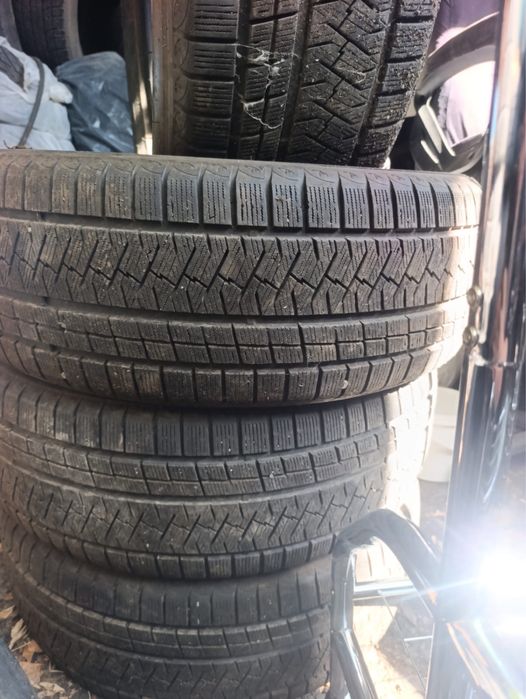 Зимние шины255/55/R20