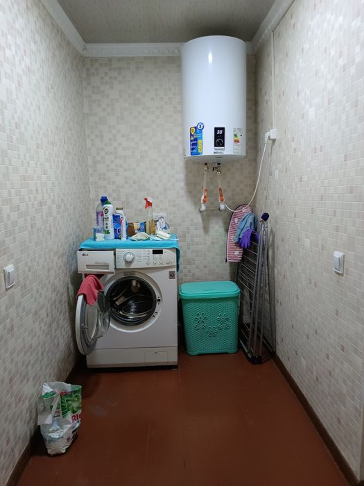 Жай сатилади. Нукус шахри А.Шамуратова кўчаси  70 -жай.