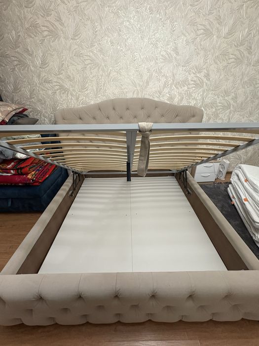 коркасом для кровати