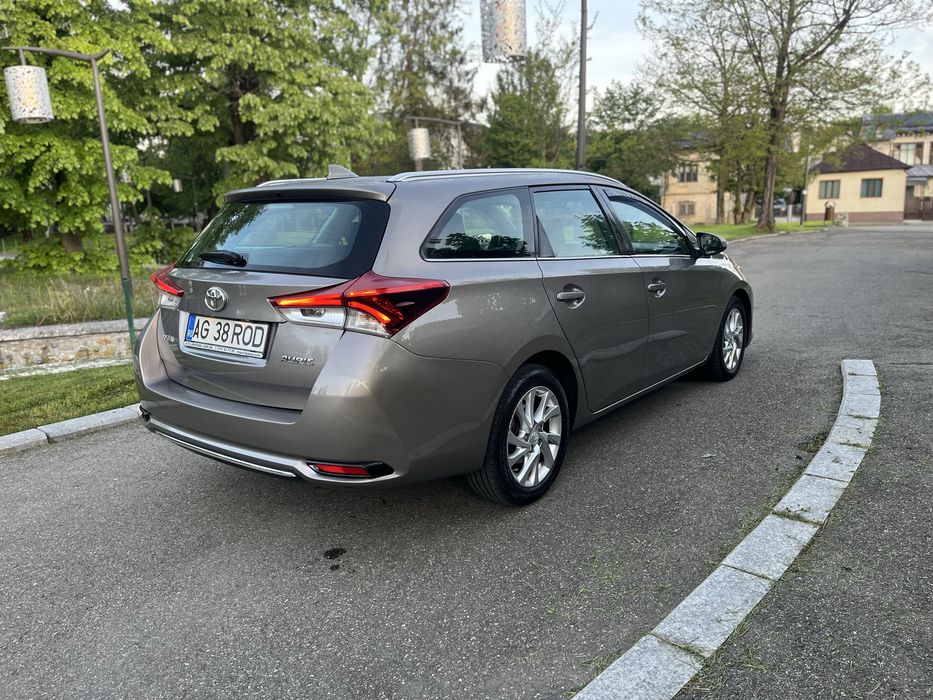 Vand Toyota Auris 2016 Euro6
