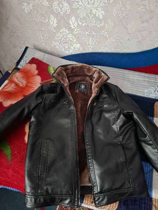Продам куртку и одежду