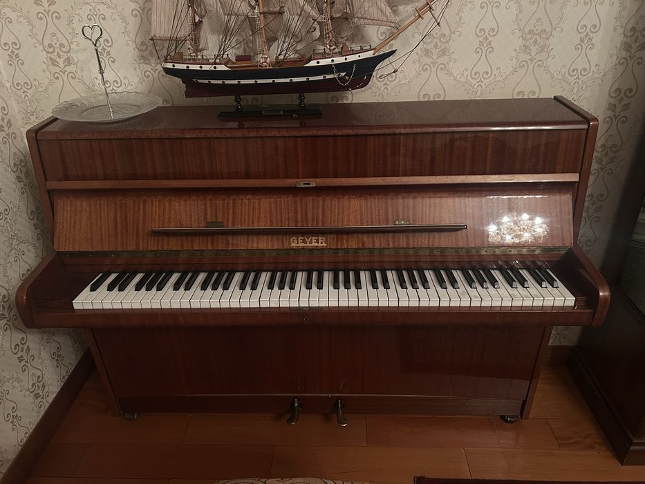 Фортепиано geyer