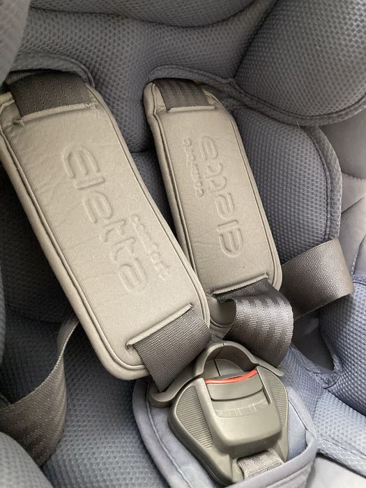 Детское автокресло Chicco 0+ до 18 кг.