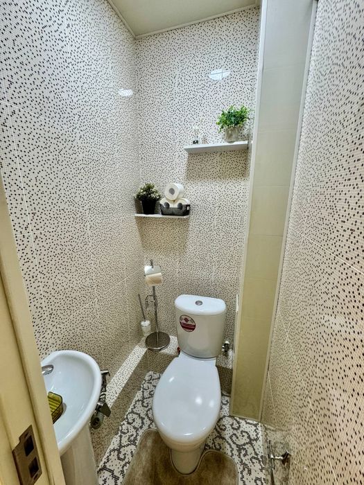 Продаётся 3/4/9 Карасу 1