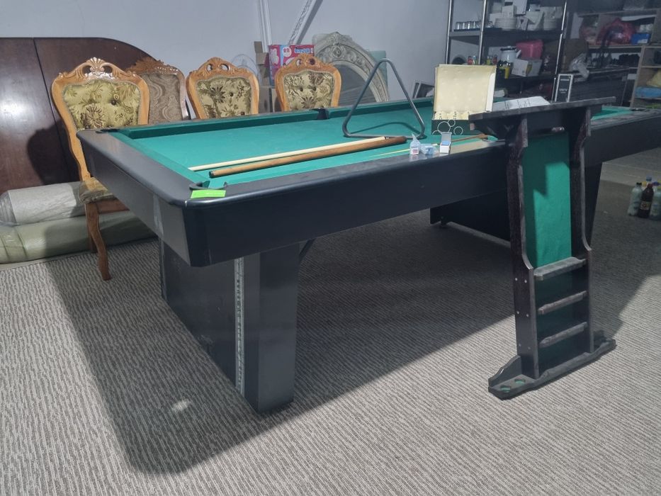 Бильярдный стол продам