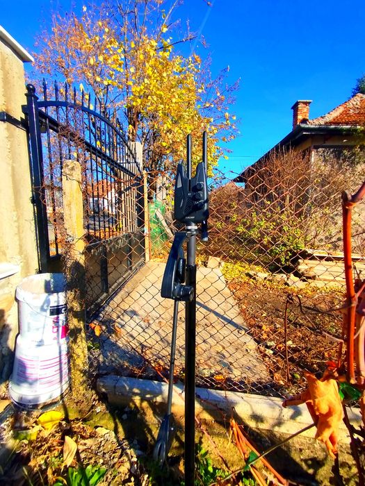 Метални колчета за риболов.