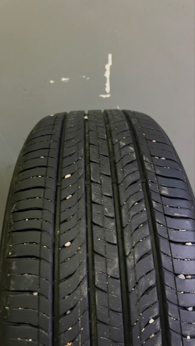 Продам резину 225/55/18 летние