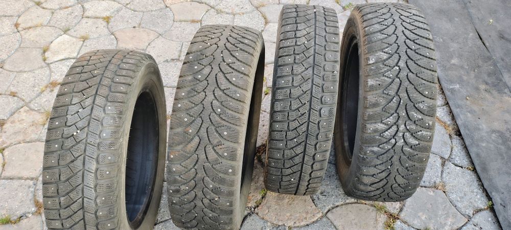 Продам автошины на автомобиль