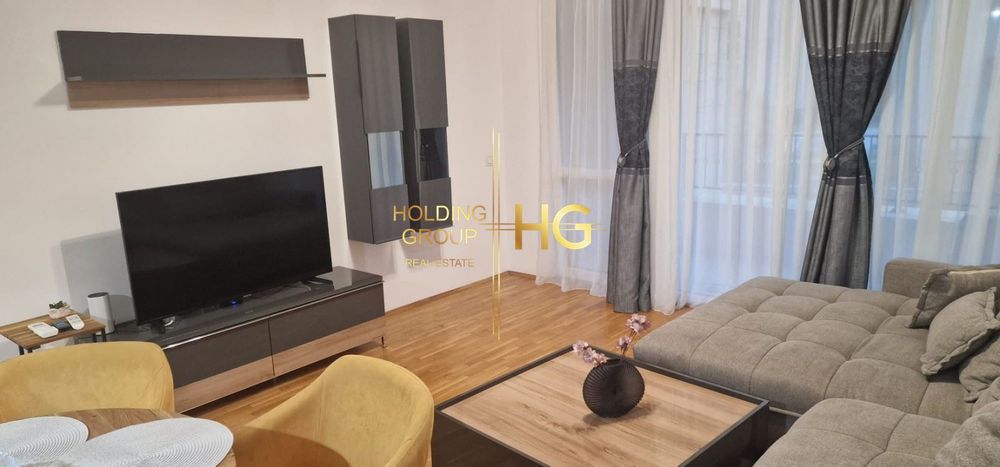 Продава се Двустаен апартамент в к.к. Св.Св. Константин и Елена - 77 кв.м за 2624 €/кв.м - Снимка #1