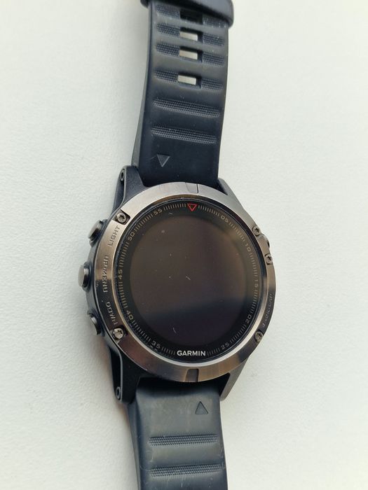 Garmin Fenix 5 (