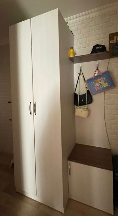 Продам Мебель для Прихожей