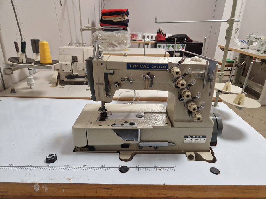 Машинка для шейного цеха или ателье