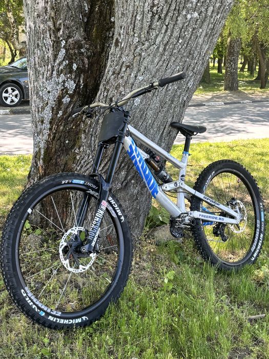 Canyon torque dhx 2016 СПЕШНО!!! Само сега намалено до 14май