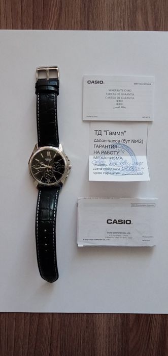 Новые мужские часы марки "Casio", оригинал