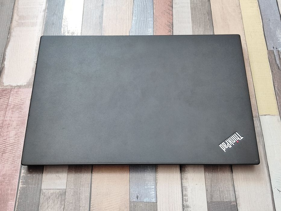 Lenovo ThinkPad T480s, i5-8250u, 16GB DDR4, SSD NVME 256GB