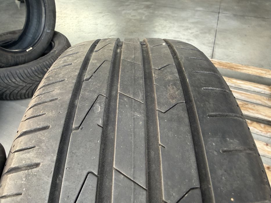 2бр. ОТЛИЧНИ Летни Гуми С Борд 205/55R/17 -HANKOOK- DOT:0221- 5.4мм.