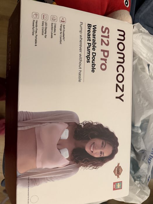 Momcozy s12 pro hands free помпа за кърма
