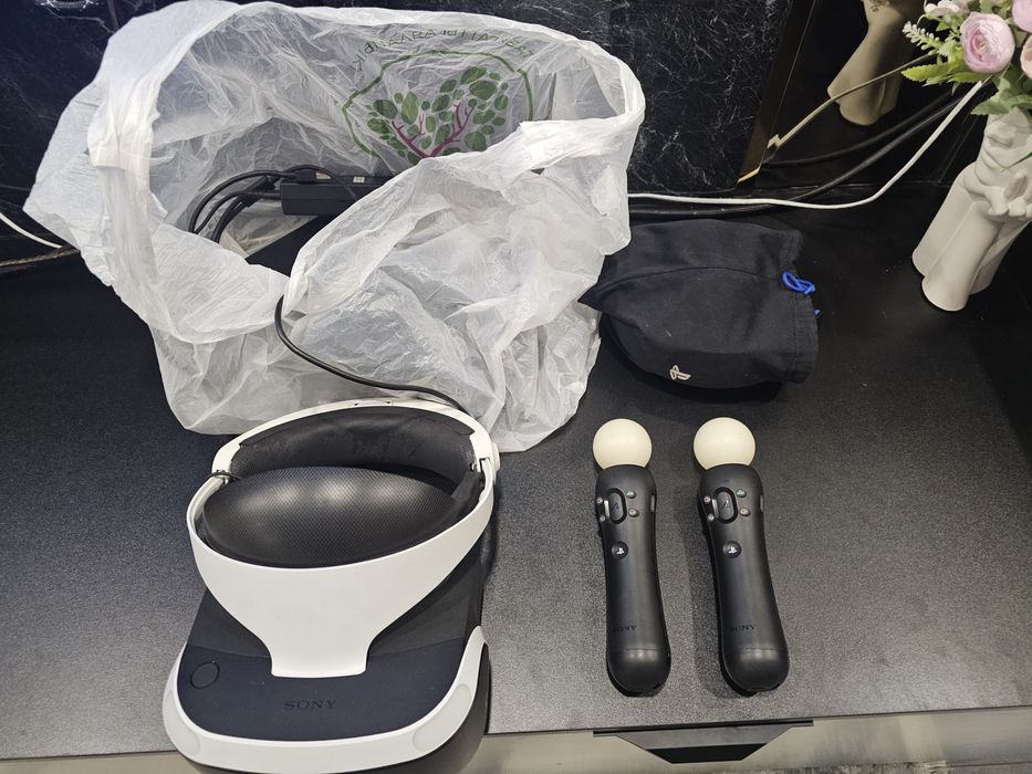Playstation 4 (500 гб ,) + VR + джойстики