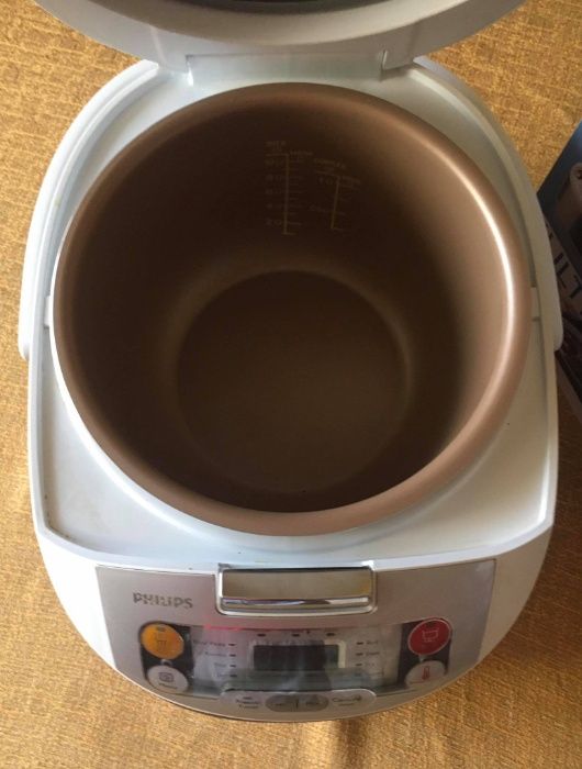 Мултикукър Philips HD3037/70