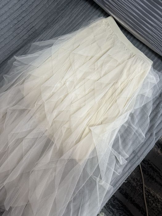 Дълга тюлена пола