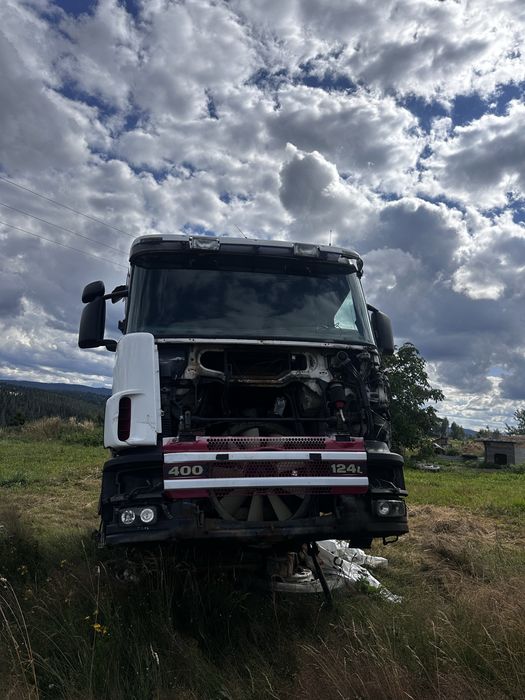 Cabina, cutie de viteze si motor camion scania