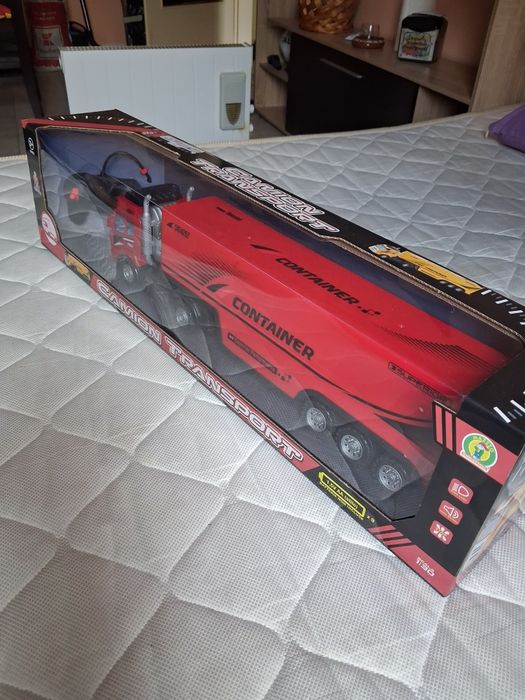 Радиоуправляем камион