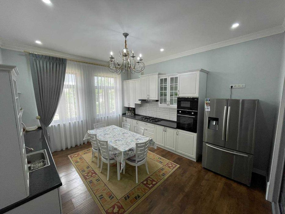 ПРОДАЁТСЯ 4 ком. квартира 156м2. ЕВРО ремонт. 4/2/3 (Green Apple)