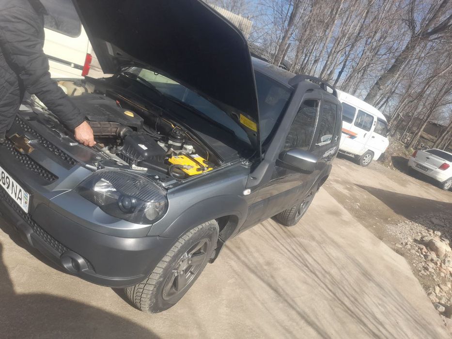 Нива Шевролет Автомобил сотилади
