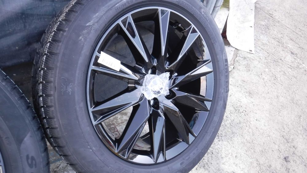 Jante Audi Q4 E-tron  255 50 19 iarna Pirelli scorpion Winter (ao)