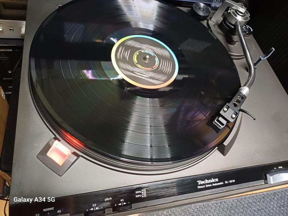 Technics sl-3210 direct drive semi automatic