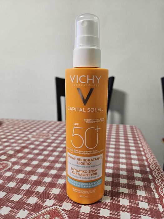 Vichy Capital Soleil Флуиден спрей за лице и тяло, SPF50+