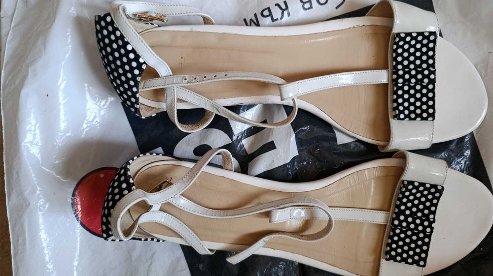 Номер 41 сандали