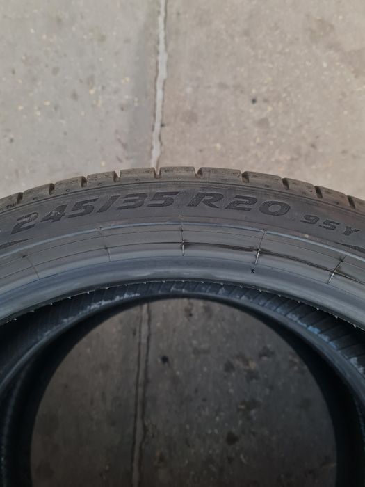 Летни гуми 2 броя PIRELLI Pzero 245 35 R20 дот 2122