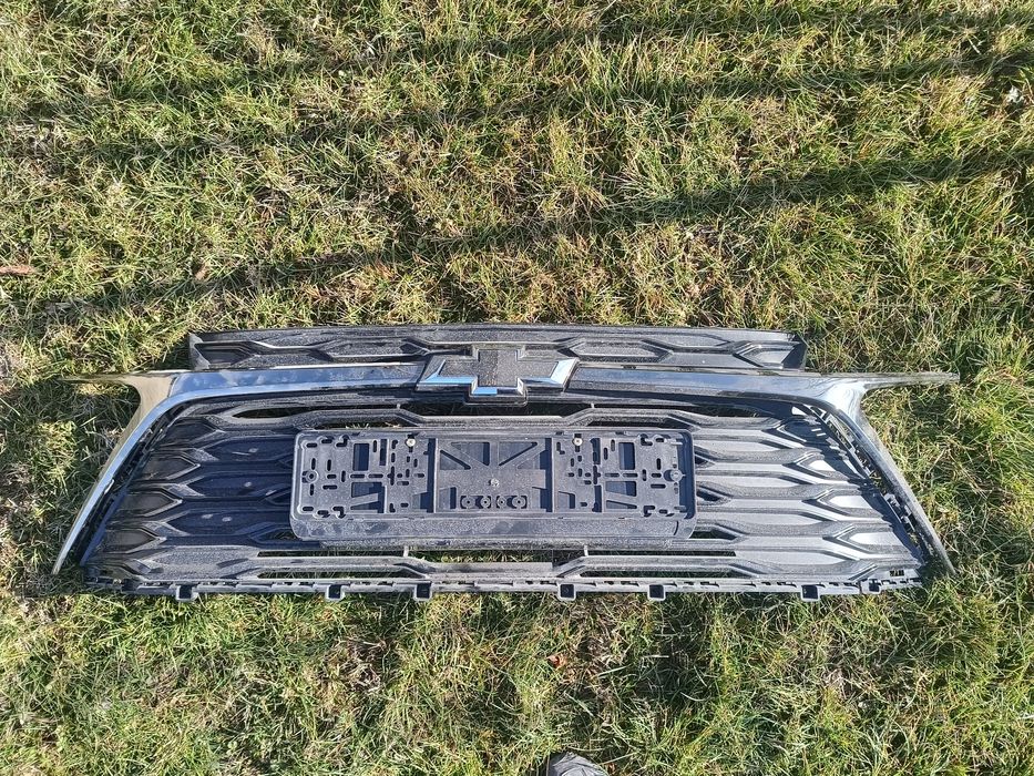 Монза решетка саблями состояние отличное  оригинал