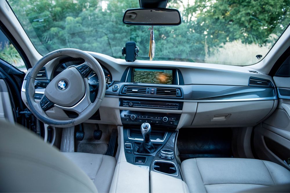 Vand BMW f10 2014 Manual