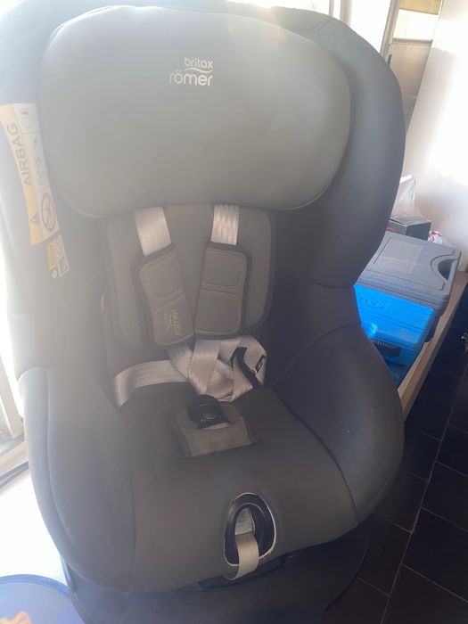 Britax Romer 360 столче Dualfix Z 61-105 cm   (3 months to 4 years)